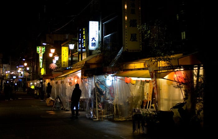 Zona de Izakayas en Asakusa — Tokyo, Japón