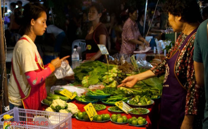 Verduras por kilos — Chiang Rai, Tailandia