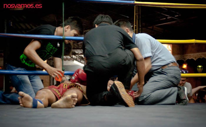 KO en el primer asalto — Chiang Mai, Tailandia