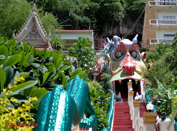 Acceso a la boca del dragón — Kanchanaburi, Tailandia