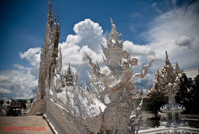 Entrada al templo — Chiang Rai, Tailandia