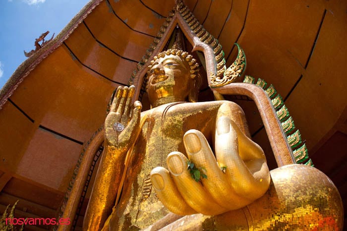 Buda gigante — Kanchanaburi, Tailandia