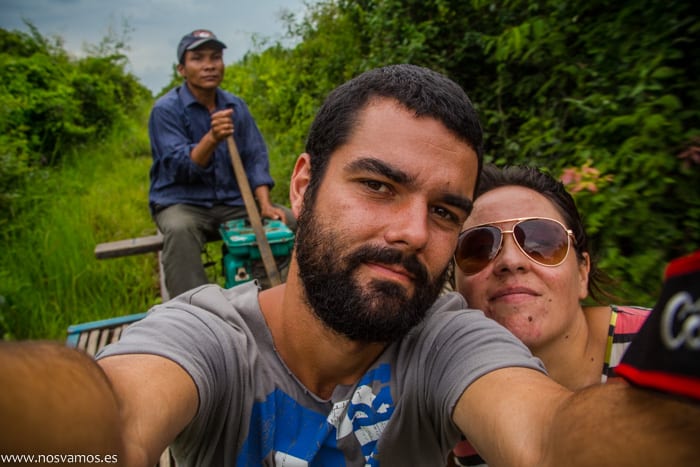 Divirtiéndonos un poco — Battambang, Camboya