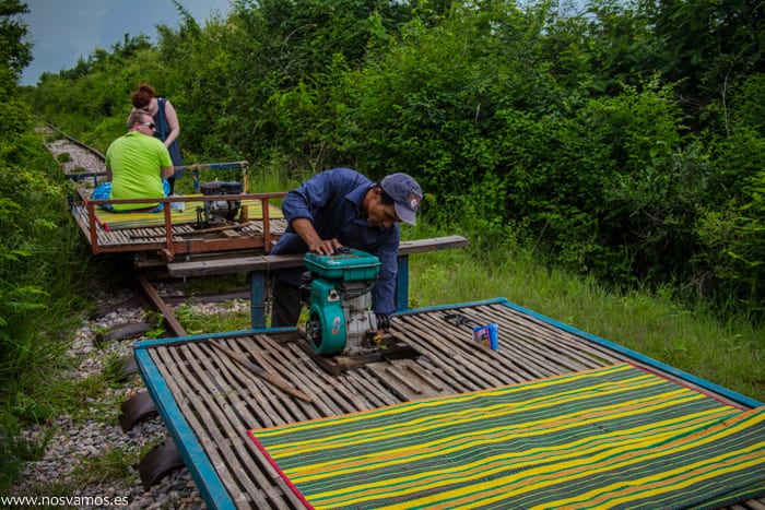 Enganchamos la junta de la trócola y hasta el siguiente tren — Battambang, Camboya