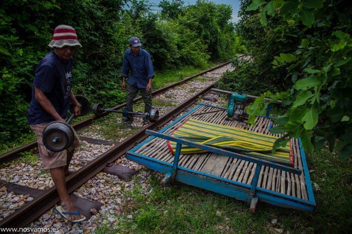 Y a volver a armarlo — Battambang, Camboya