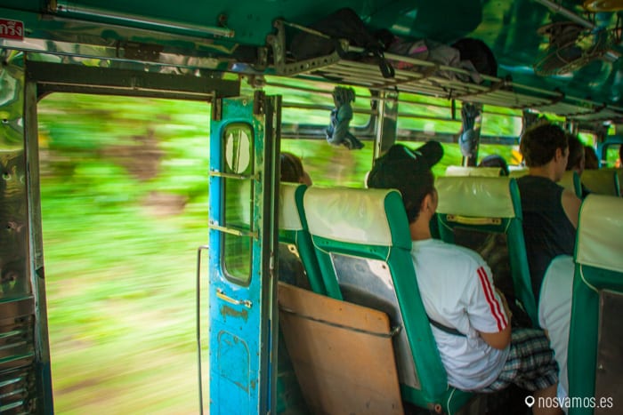 Y por la puerta :D — Kanchanaburi, Tailandia