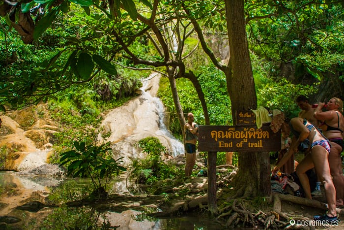 Fin de la ruta junto a la séptima cascada — Kanchanaburi, Tailandia