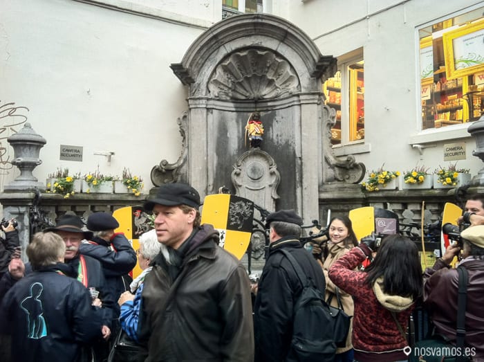 El niño más visitado de Bruselas, el Manneken Pis — Vivir en Bruselas, Bélgica