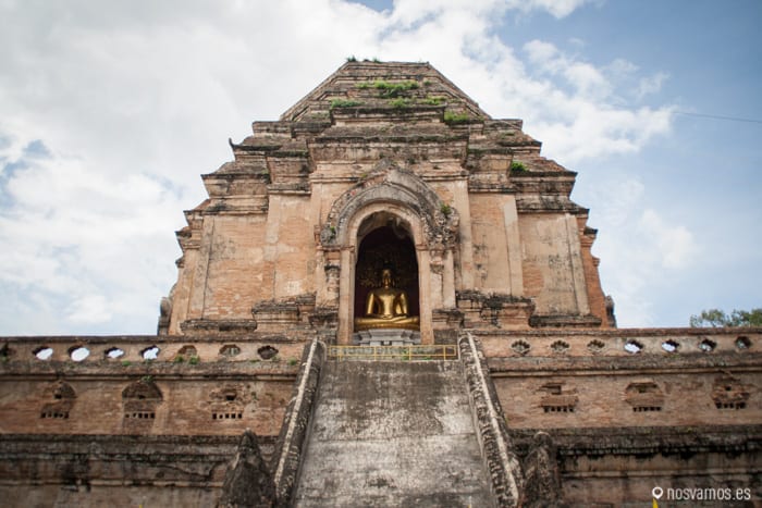 Wat Chedi Luang — Chiang Mai, Tailandia