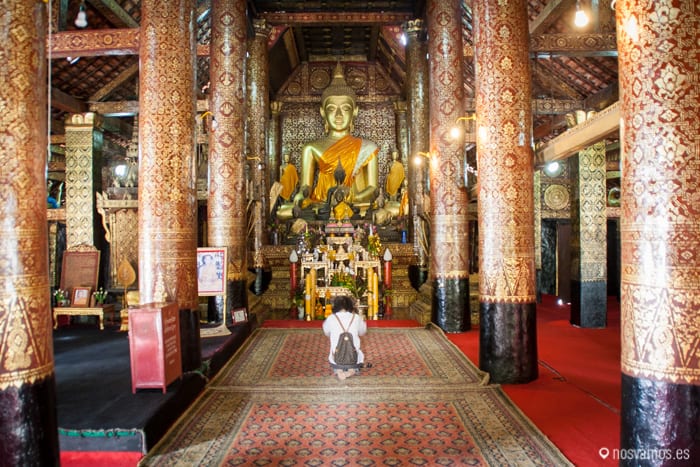 Sala principal del templo © Juanjo Cacho — Luang Prabang, Laos
