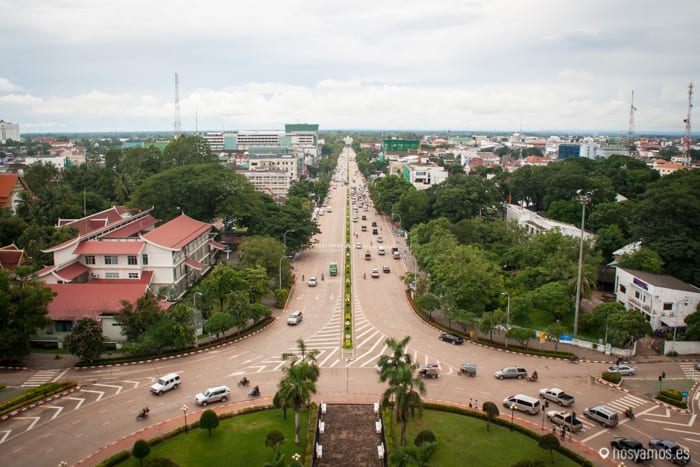 Avenida Lane Xang, la más importante de Vientiane