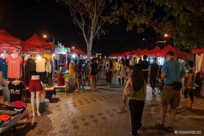 Mercado nocturno — Vientiane, Laos