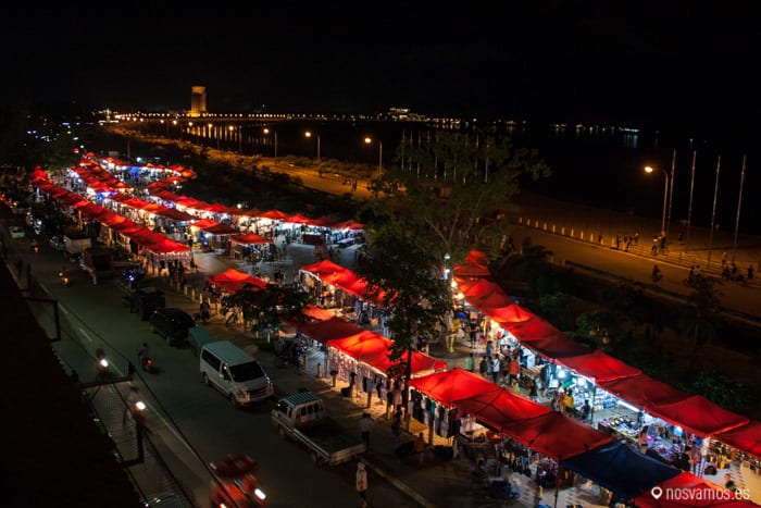 Mercado nocturno — Vientiane, Laos
