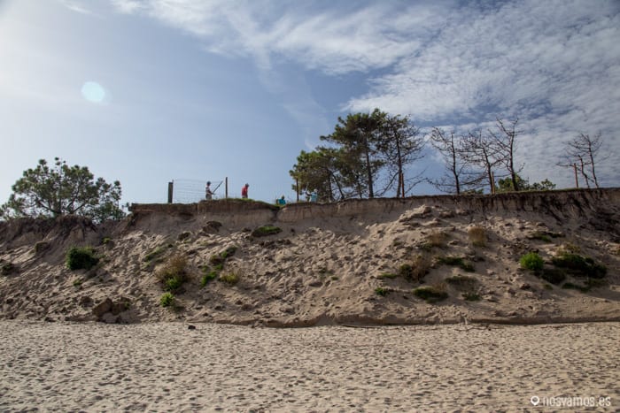Campo de golf desde la playa de Oyambre — España