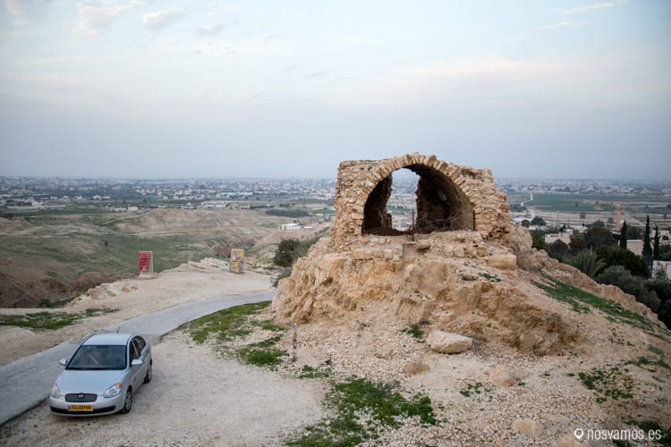 Recorriendo Cisjordania, un camino de montaña entre Jericó y Ramala — Palestina