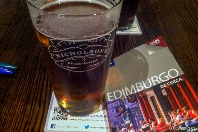 Tomar pintas en Edimburgo. Día 1