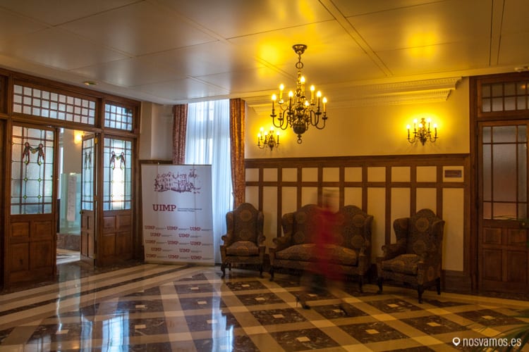Entrada de visitas del Palacio de la Magdalena — Santander, España