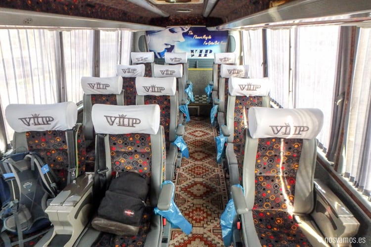Interior de un autobús VIP — Isfahan, Irán
