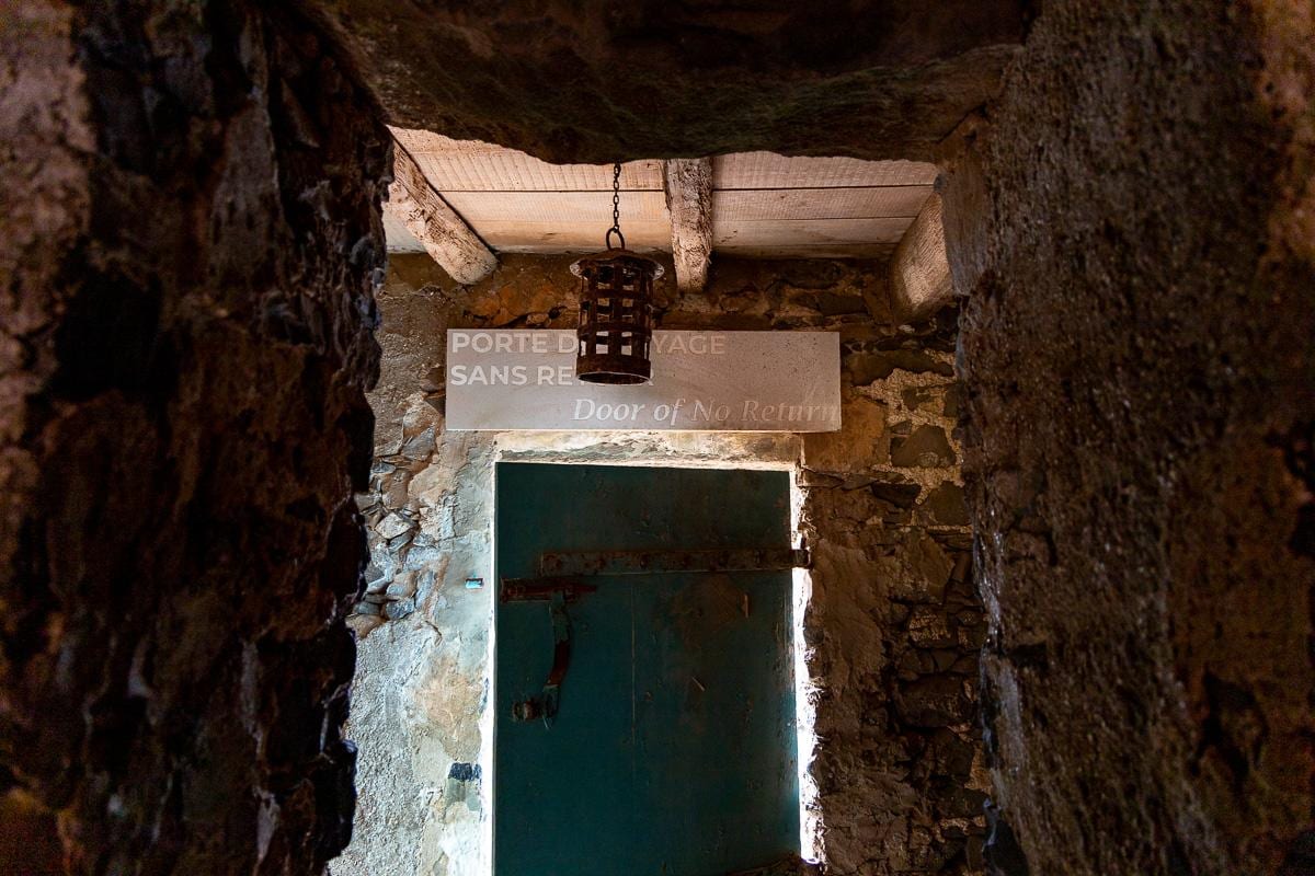 Puerta del no retorno en la isla de Goree