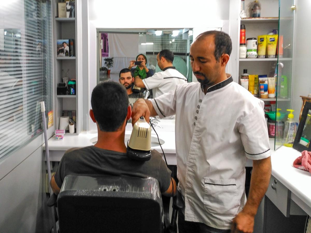 El barbero del aeropuerto de Shiraz