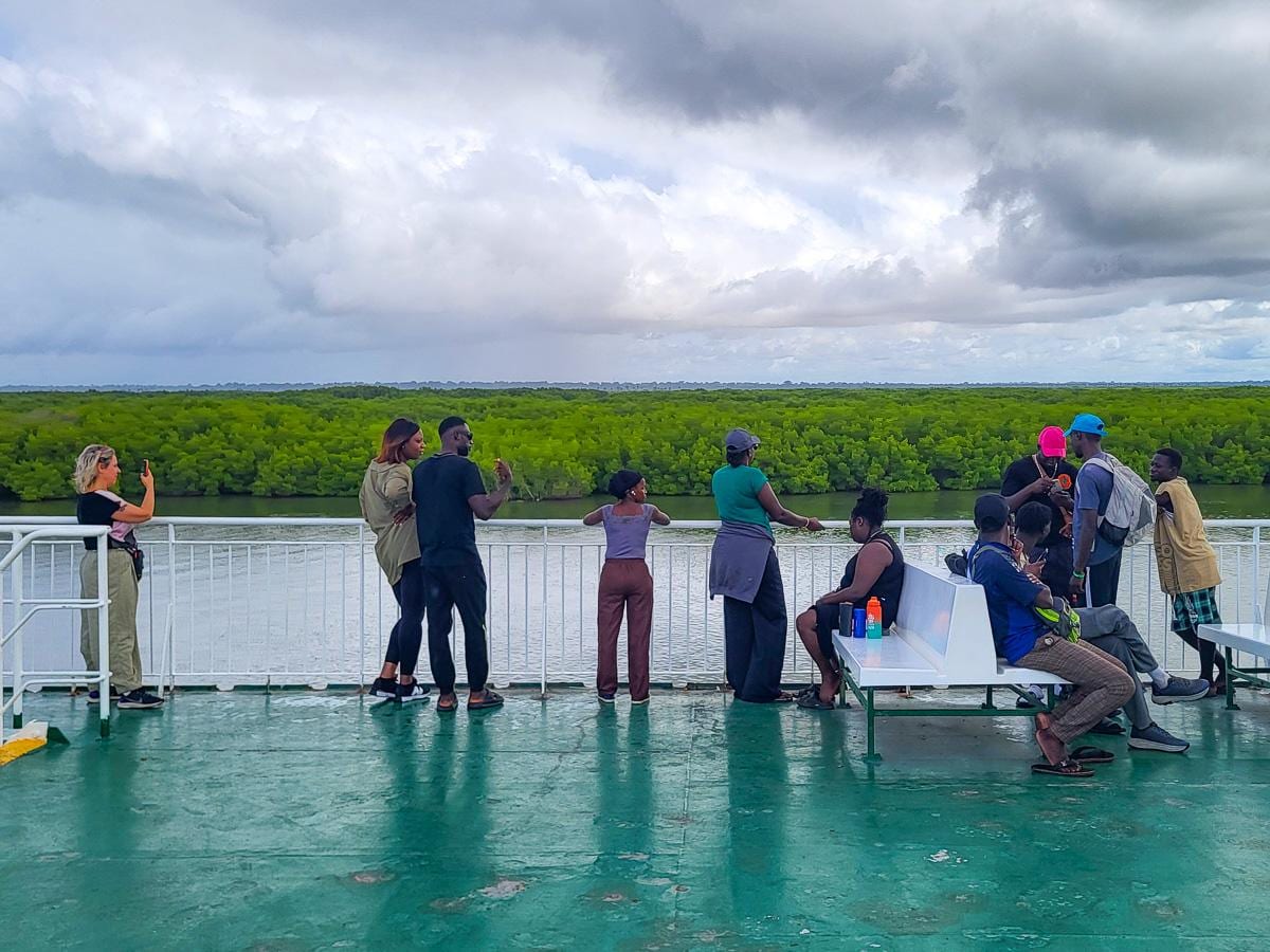 La llegada a Ziguinchor se hace entrando por el río Casamance