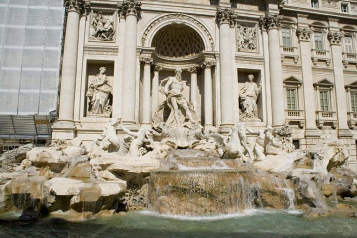 Fontana di Trevi: Roma bien vale una moneda!