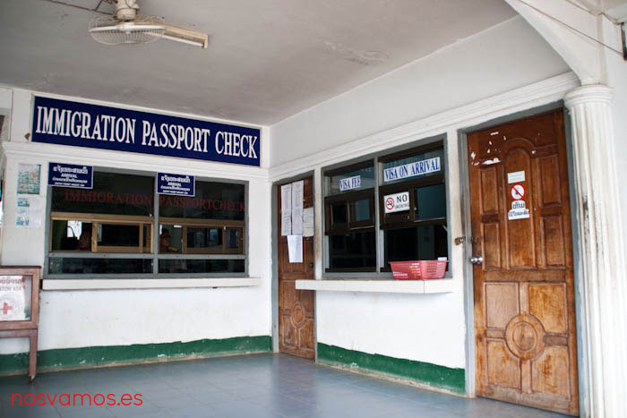 Puesto fronterizo para sacar el visado de Laos