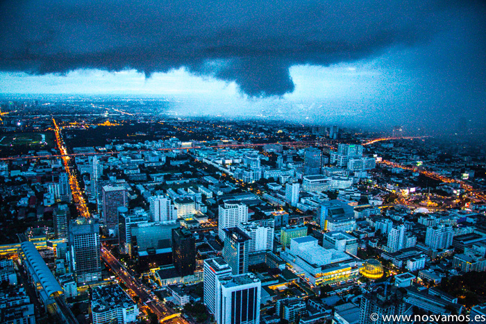 La tormenta se nos acerca, y Bangkok va desapareciendo