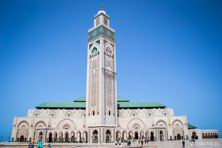 Mezquita de Hassan II desde la plaza